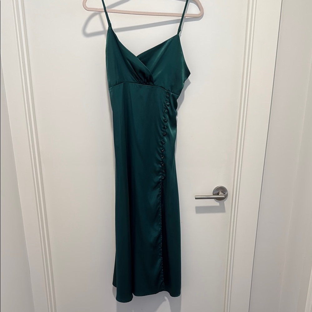 Elegant Green Spaghetti Strap Dress